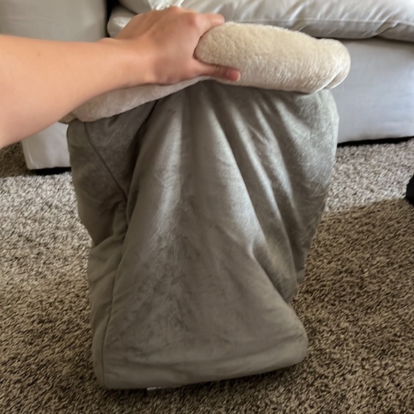 Armarkat Cat Lounge Bed - Picture 3 of 3